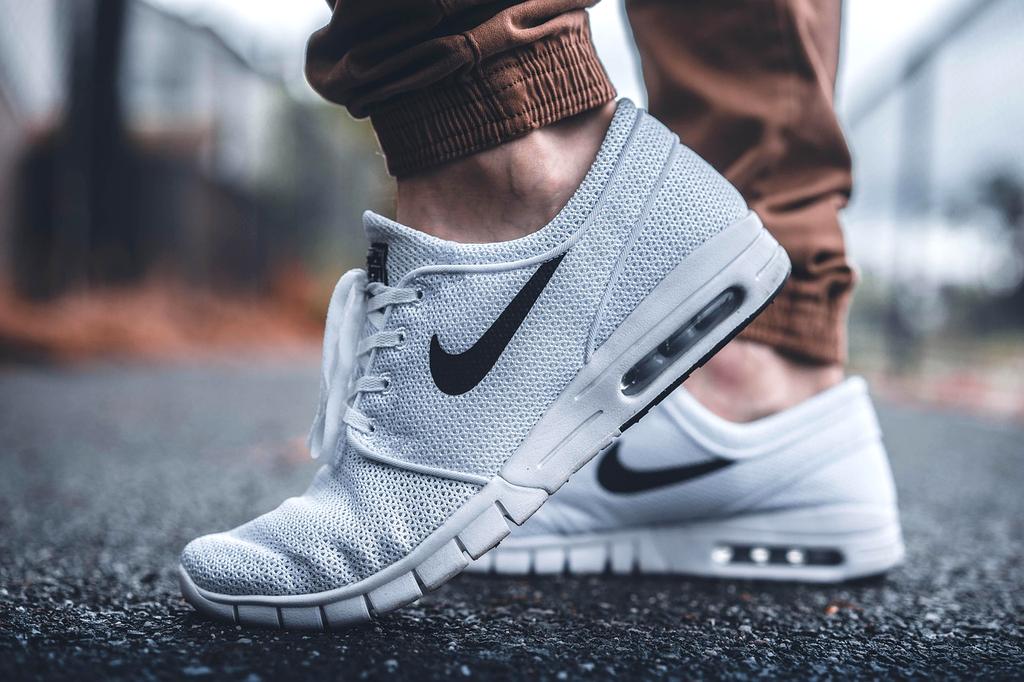 Casual and formal shoes organized side by side